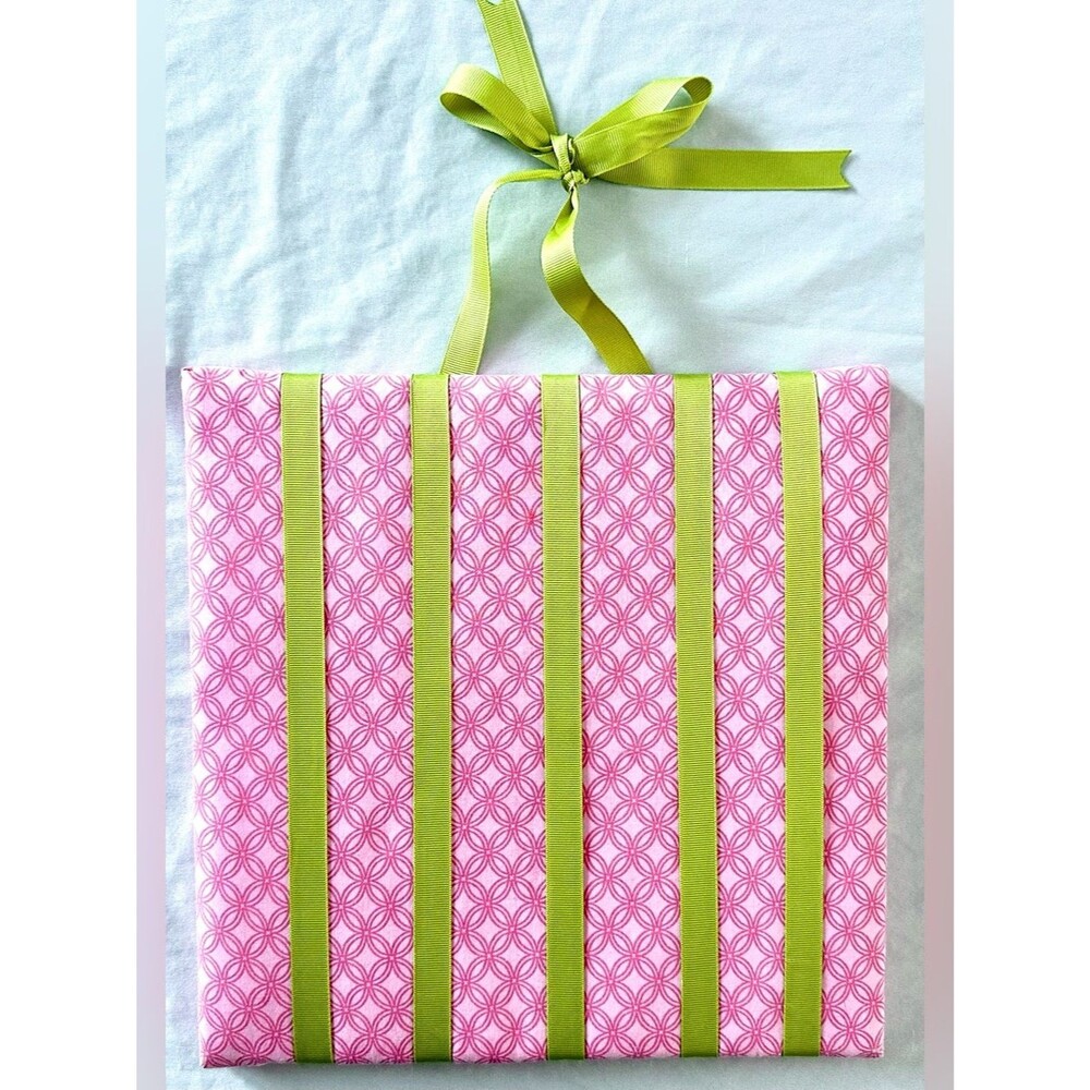 Handmade Pink & Green Bow Holder Organizer – Wall Hanging Ribbon Display